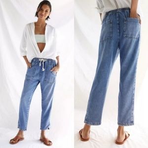 Pilcro Ultra High Rise Relaxed Pull On Jeans sz Small